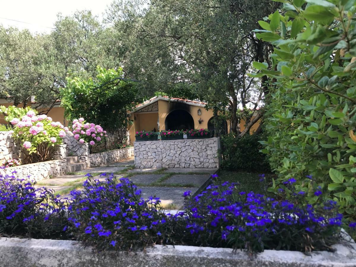 Vila Rojana Водице Екстериор снимка