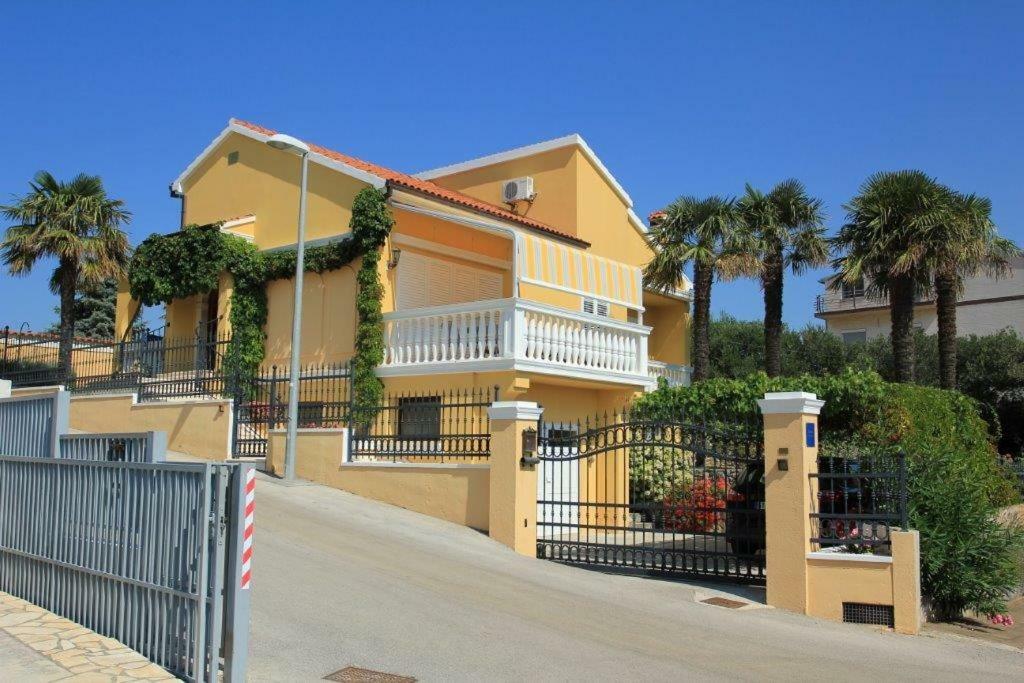 Vila Rojana Водице Екстериор снимка